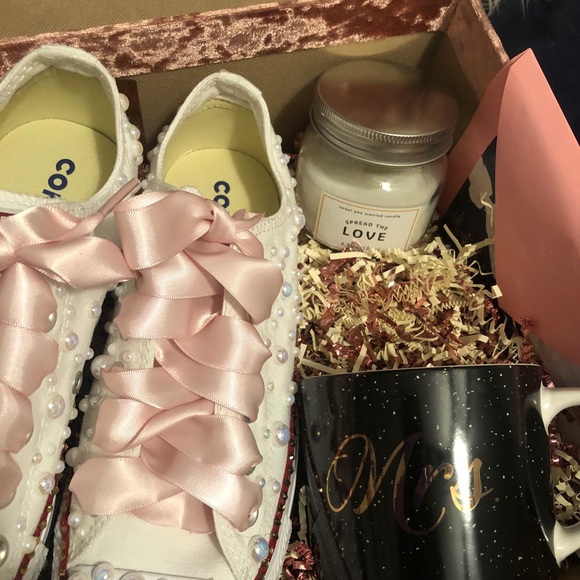 Bling Pearl Converse (Mint) - Picture 9 of 11